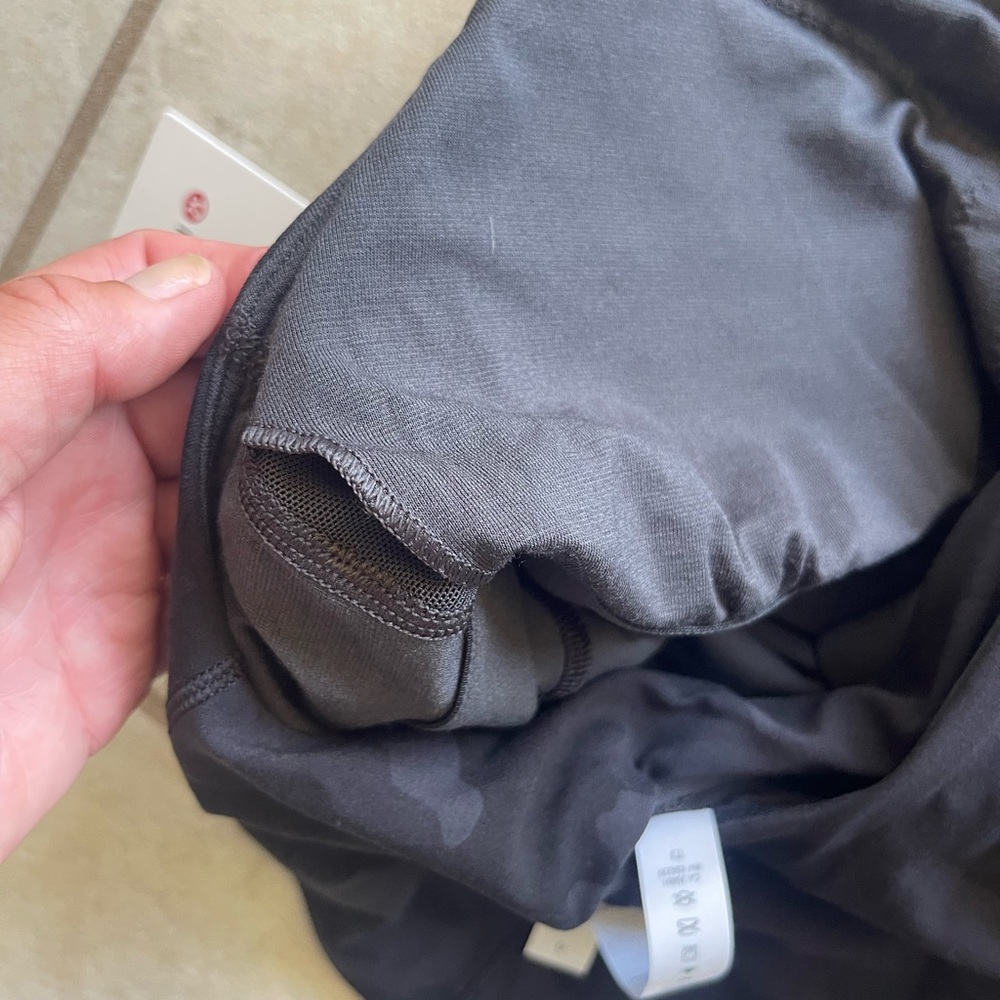 lululemon key to balance tank 6 - Picture 7 of 7